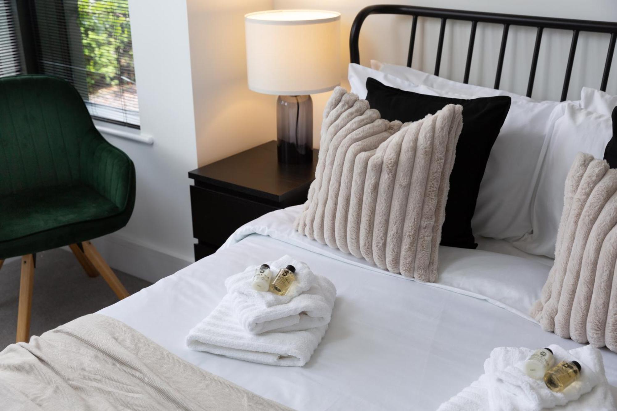 London Mews, Modern Apartment - Sleeps 4 York Extérieur photo